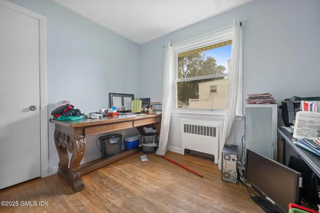 $1,165,000 | 8 Reynolds Place, Greenwich, CT 06831