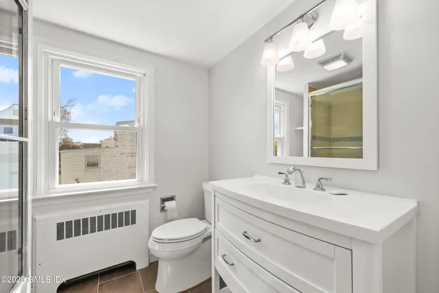 $1,165,000 | 8 Reynolds Place, Greenwich, CT 06831