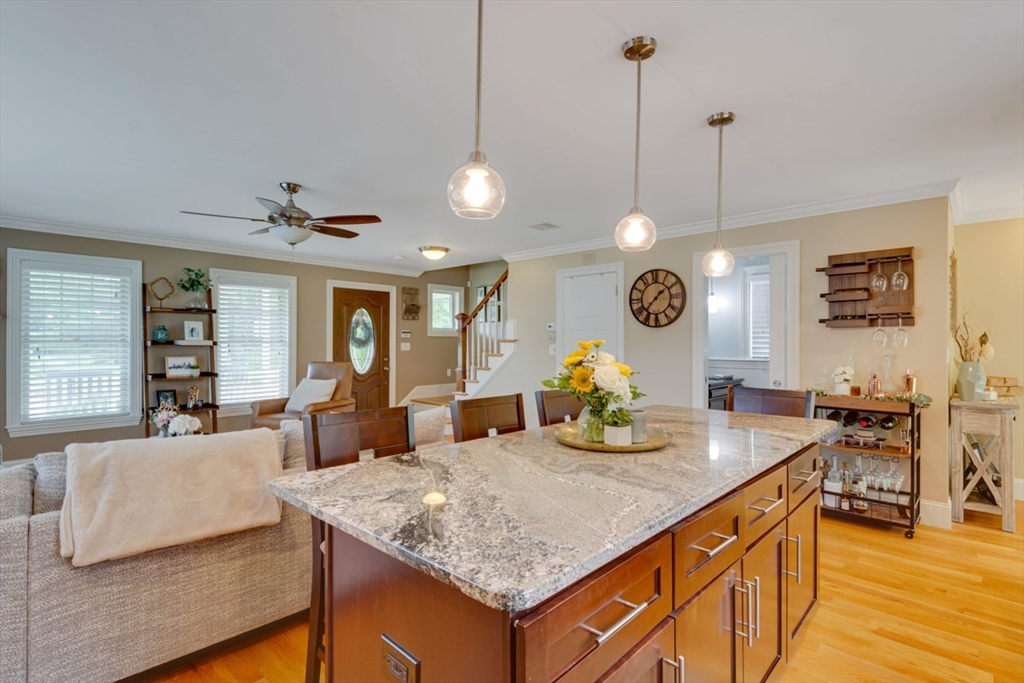 385 Howe Street Methuen, MA 01844 - Photo 11 of 40 Gallery Image 11