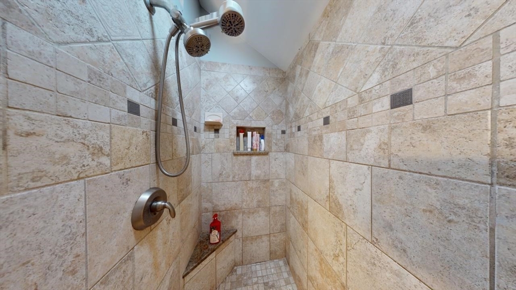 385 Howe Street Methuen, MA 01844 - Photo 20 of 40 Gallery Image 20