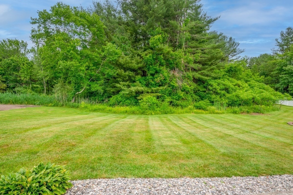 385 Howe Street Methuen, MA 01844 - Photo 30 of 40 Gallery Image 30
