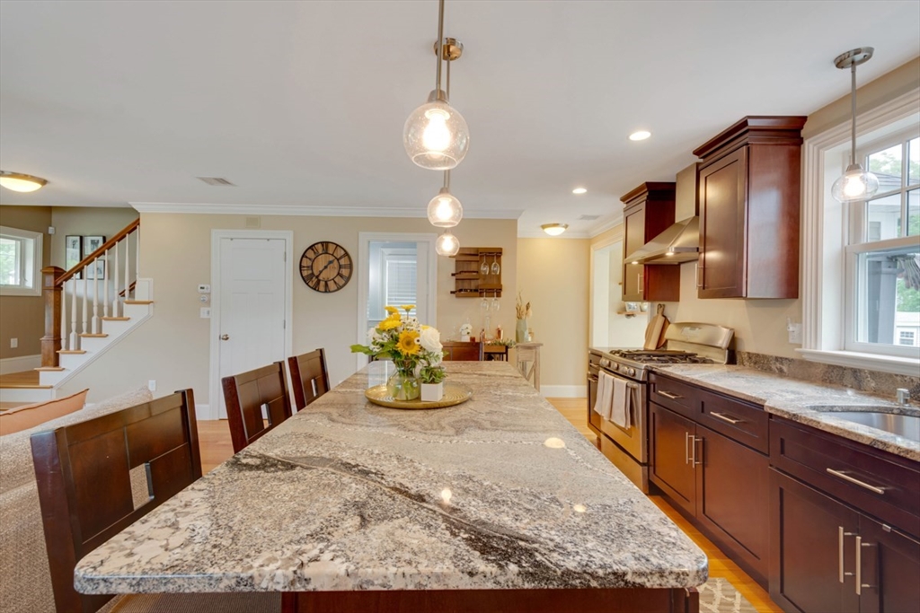 385 Howe Street Methuen, MA 01844 - Photo 10 of 40 Gallery Image 10