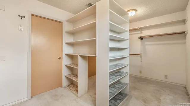 $687,000 | 642 Lakebreeze Drive, Canyon Lake, TX 78133