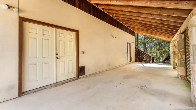 $687,000 | 642 Lakebreeze Drive, Canyon Lake, TX 78133