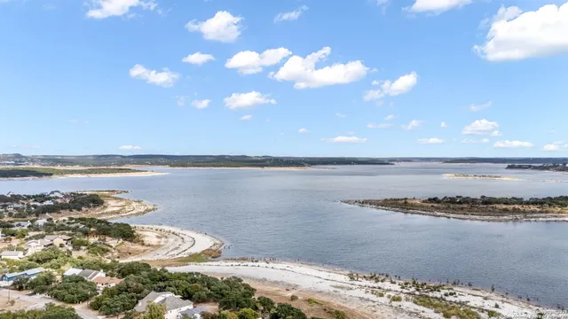 $687,000 | 642 Lakebreeze Drive, Canyon Lake, TX 78133