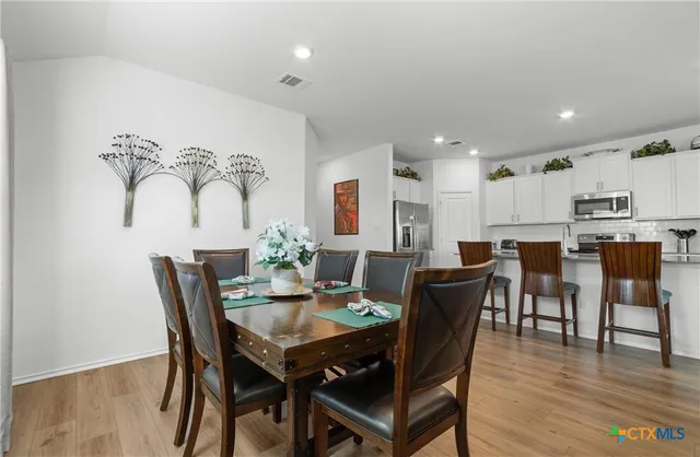 $298,000 | 108 The Ugly Way, Jarrell, TX 76537