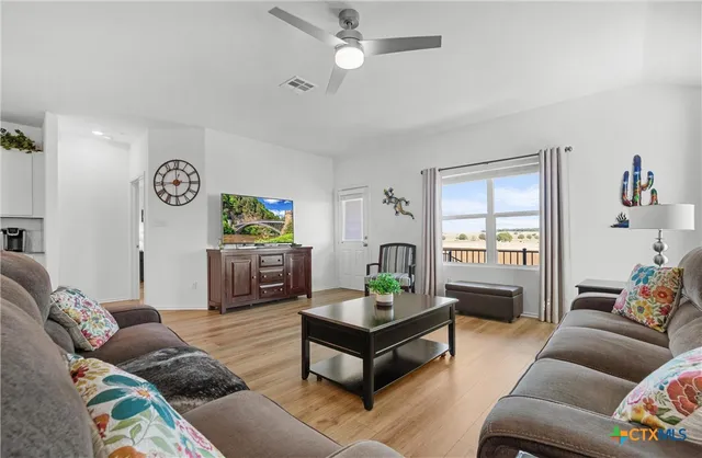 $298,000 | 108 The Ugly Way, Jarrell, TX 76537