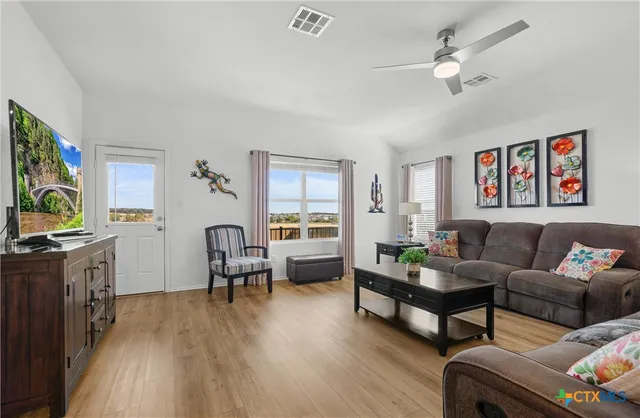 $298,000 | 108 The Ugly Way, Jarrell, TX 76537