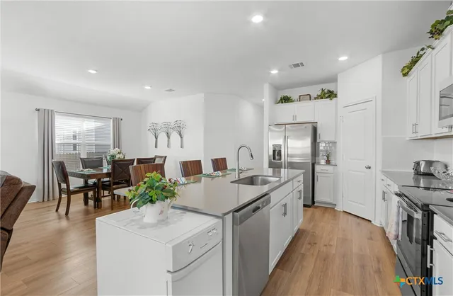 $298,000 | 108 The Ugly Way, Jarrell, TX 76537