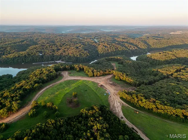 $325,000 | 22 Sunset Court, St. Louis, MO 63121