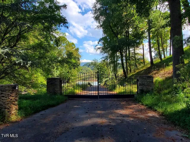 $629,000 | 25021 Grey Heron Court, Abingdon, VA 24211