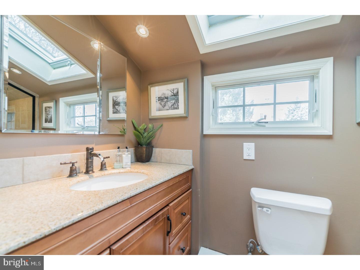 500 Dresher Road Horsham, PA 19044 - Photo 10 of 25 Bathroom