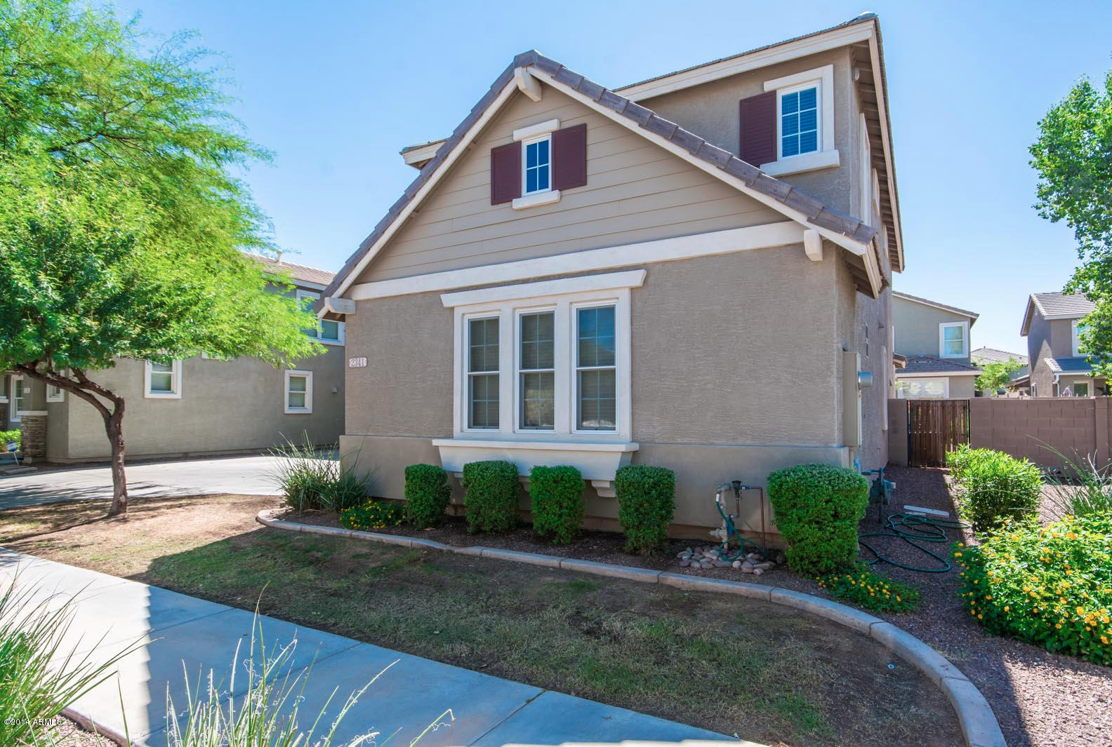2341 East Fraktur Road Phoenix, AZ 85040 - Photo 3 of 36 Front view 3