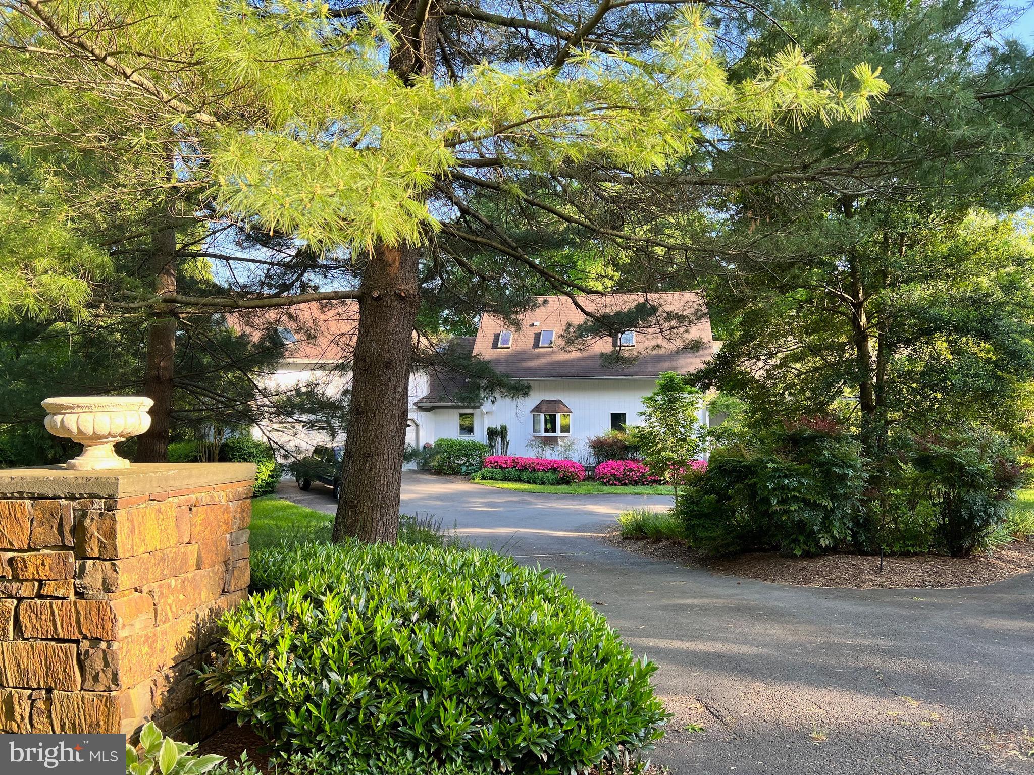 3924 Cobbler Mountain Road Delaplane, VA 20144 - Photo 2 of 77