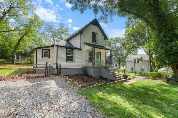 $209,900 | 6 Hillside Avenue, Lindale, GA 30147