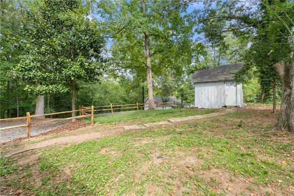 $209,900 | 6 Hillside Avenue, Lindale, GA 30147