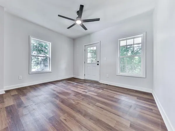 $209,900 | 6 Hillside Avenue, Lindale, GA 30147