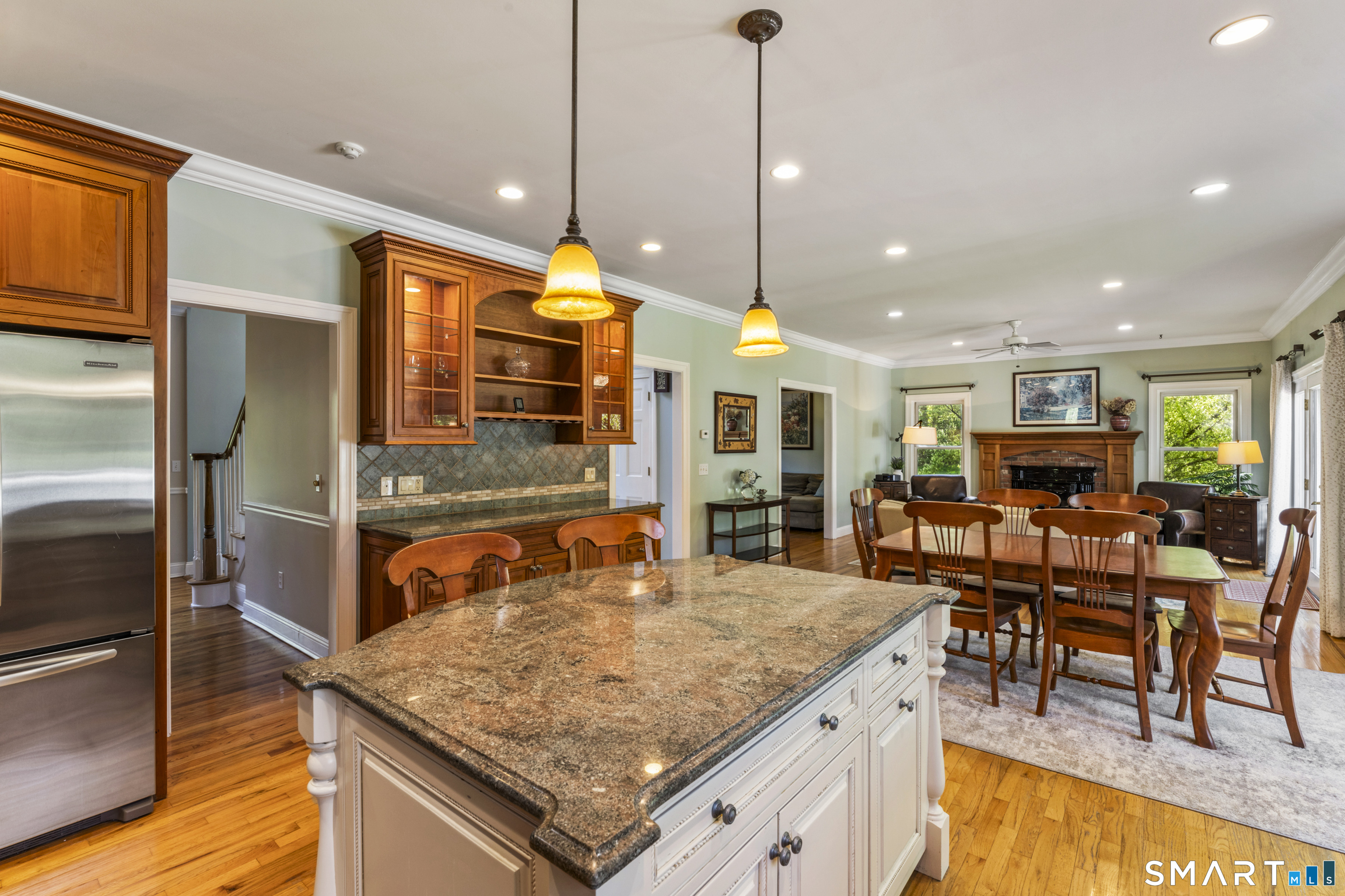 38 Old Farm Hill Road Newtown, CT 06470 - Photo 9 of 40