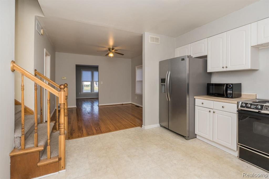 2450 Gerald Avenue Rochester Hills, MI 48307 - Photo 11 of 24