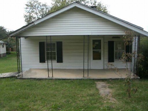 711 Ridge Road Maryville, TN 37803 - Photo 1 of 6 Primary Photo