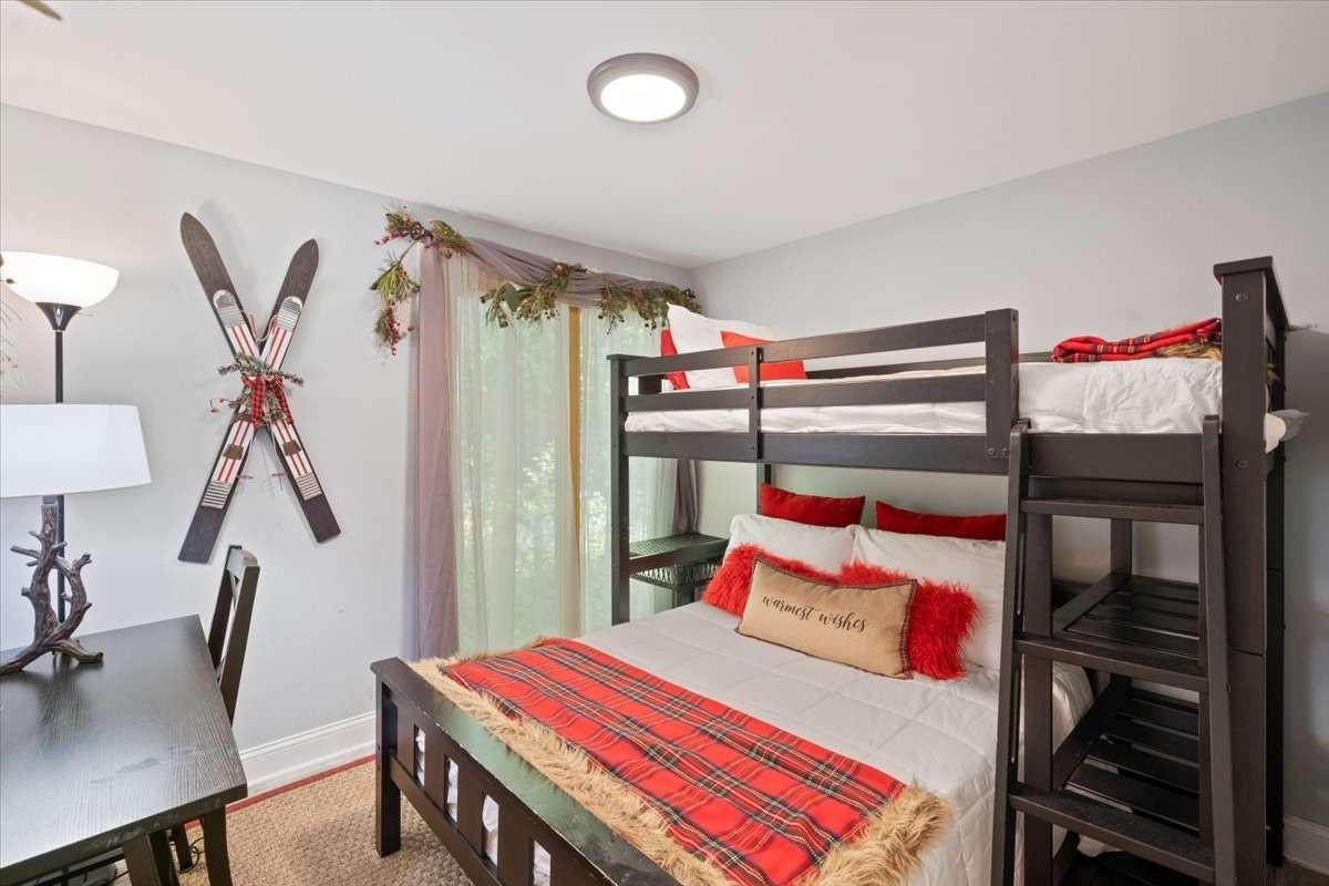 34 Mountain View Road Winhall, VT 05340 - Photo 25 of 37