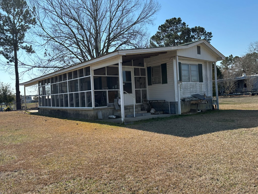 1502 Holland Road Summerton, SC 29148 - Photo 11 of 12 Gallery Image 11