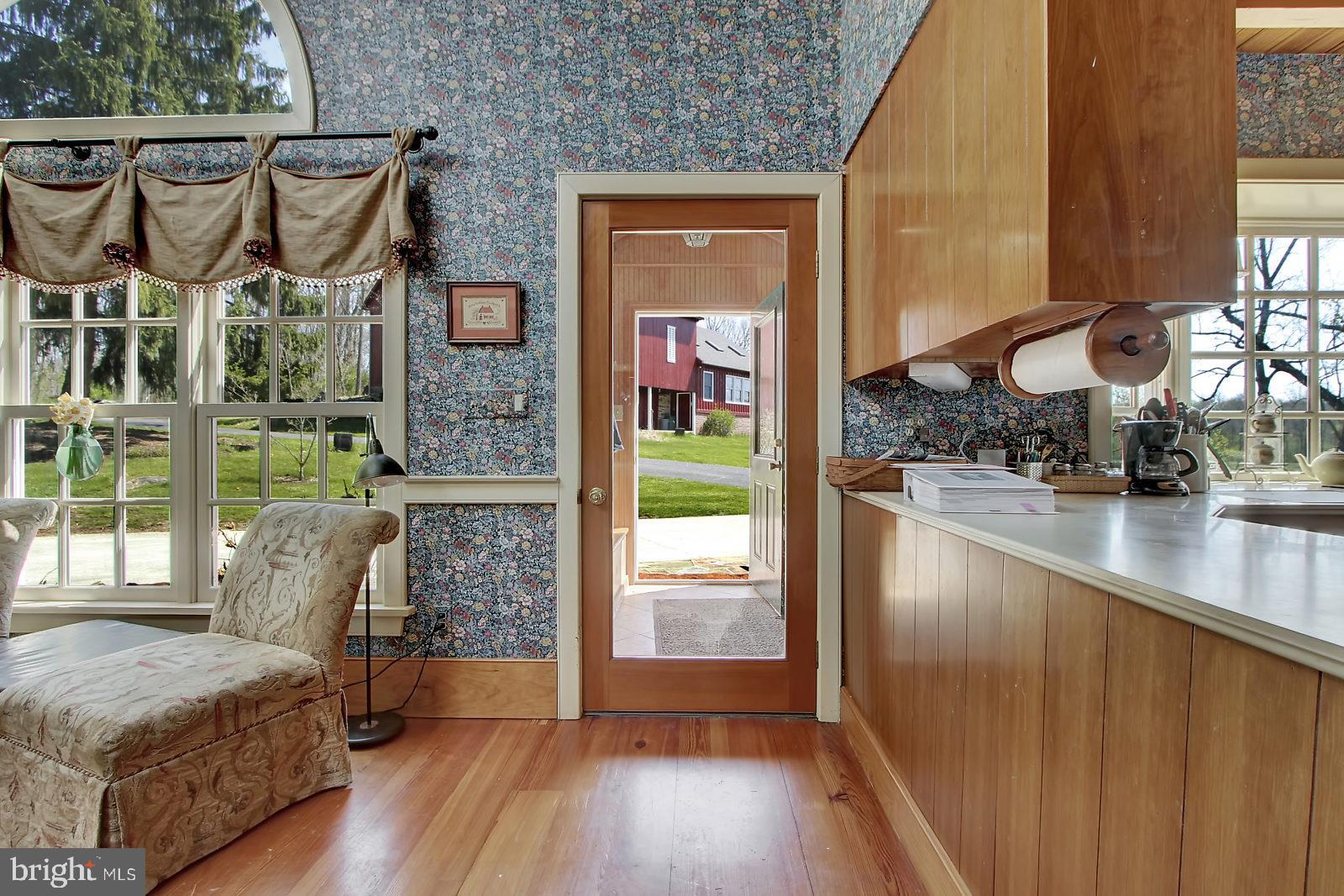 1180 Knoxlyn Road Gettysburg, PA 17325 - Photo 3 of 74 Gallery Image 3