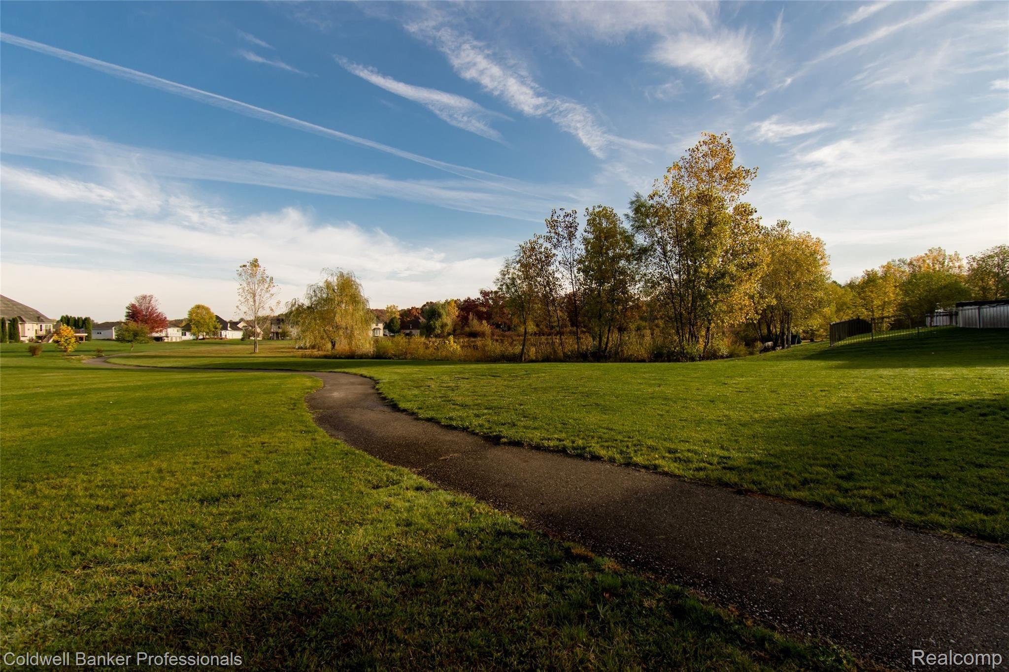 1347 Ridge View Court Grand Blanc, MI 48439 - Photo 61 of 62 1347RidgeViewCt-007.jpg