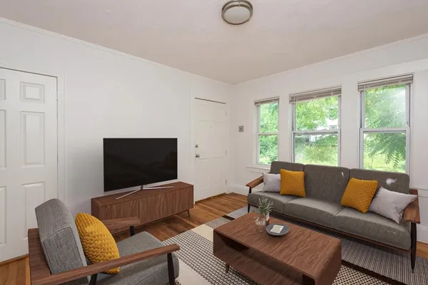$2,700 | 112 Adams Street, Unit 3R, Boston, MA 02122