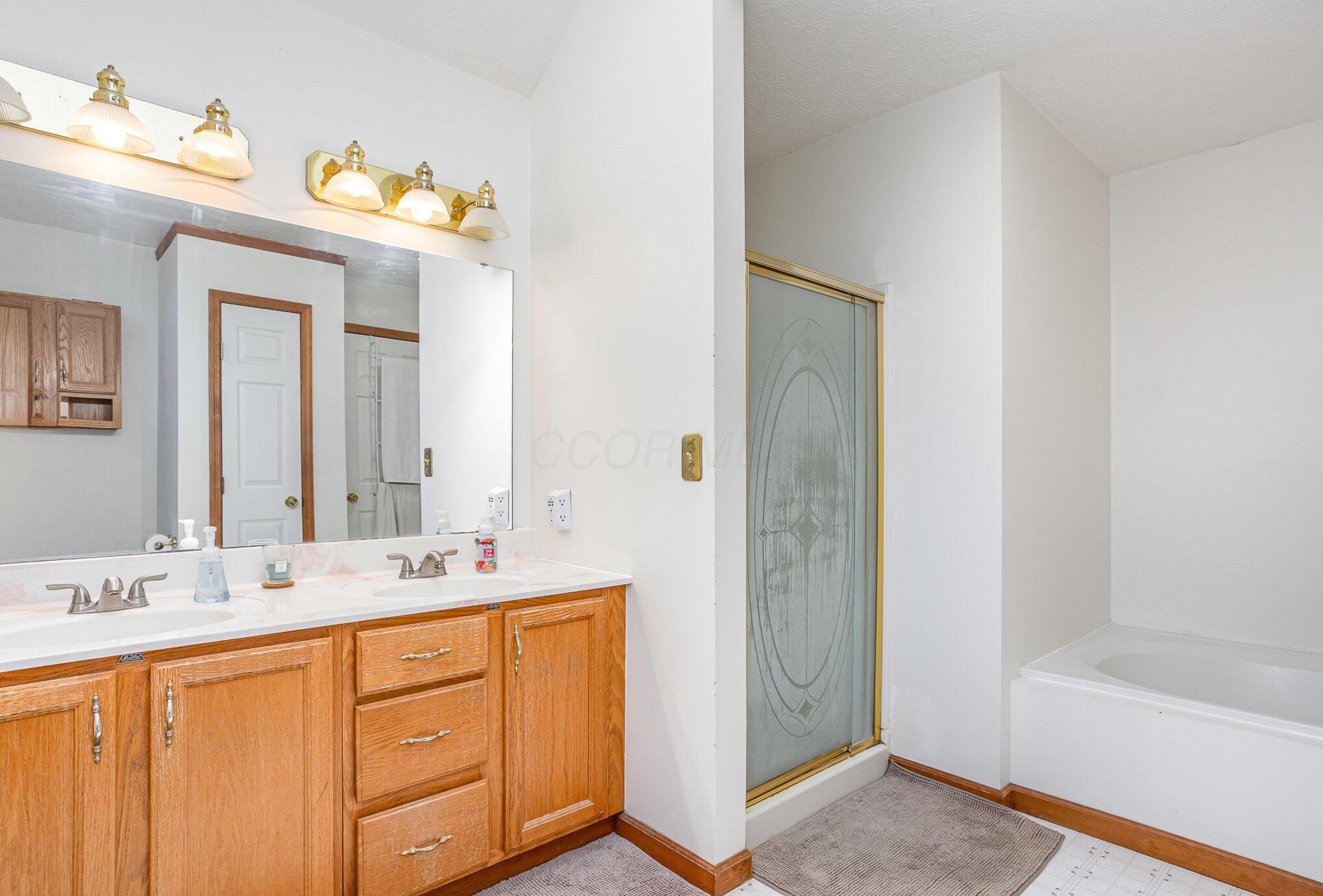 325 Chatham Road Circleville, OH 43113 - Photo 21 of 34 021_8l9a6378-edit_55