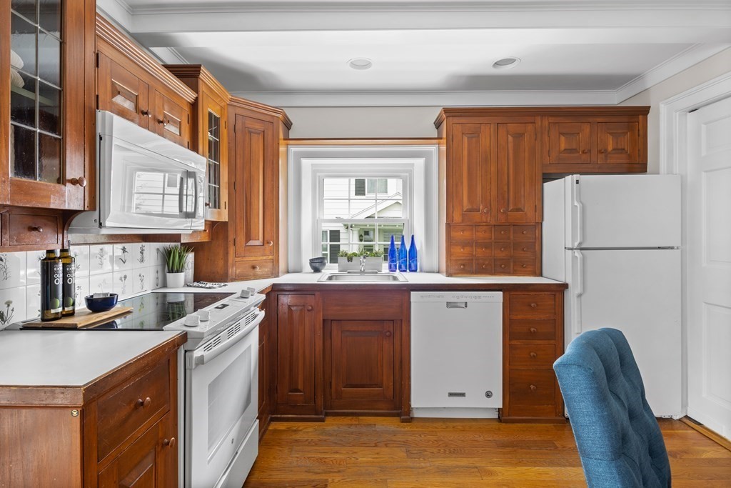 16 Horace Road Belmont, MA 02478 - Photo 8 of 35 Gallery Image 8