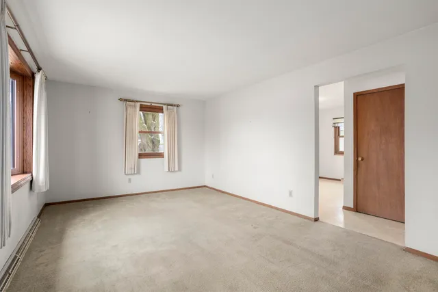 $210,000 | 2109 East College Avenue, Appleton, WI 54915