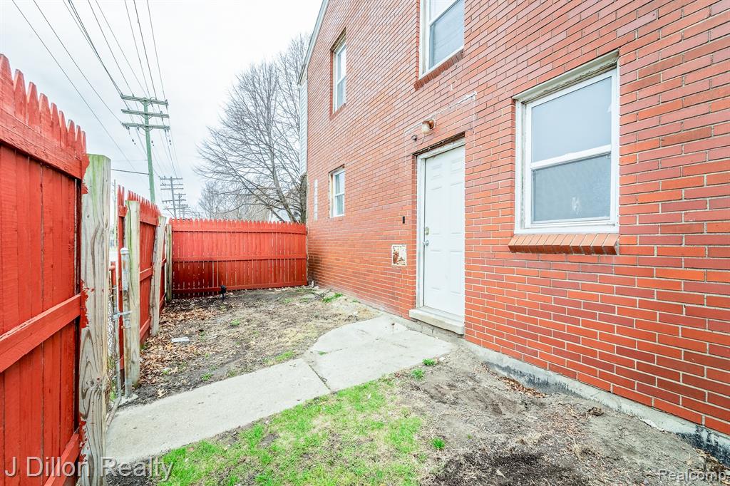 99 Chestnut Street River Rouge, MI 48218 - Photo 36 of 50