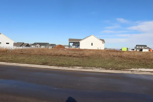 $100,000 | High Point Lane, Unit 32, Greenville, WI 54942