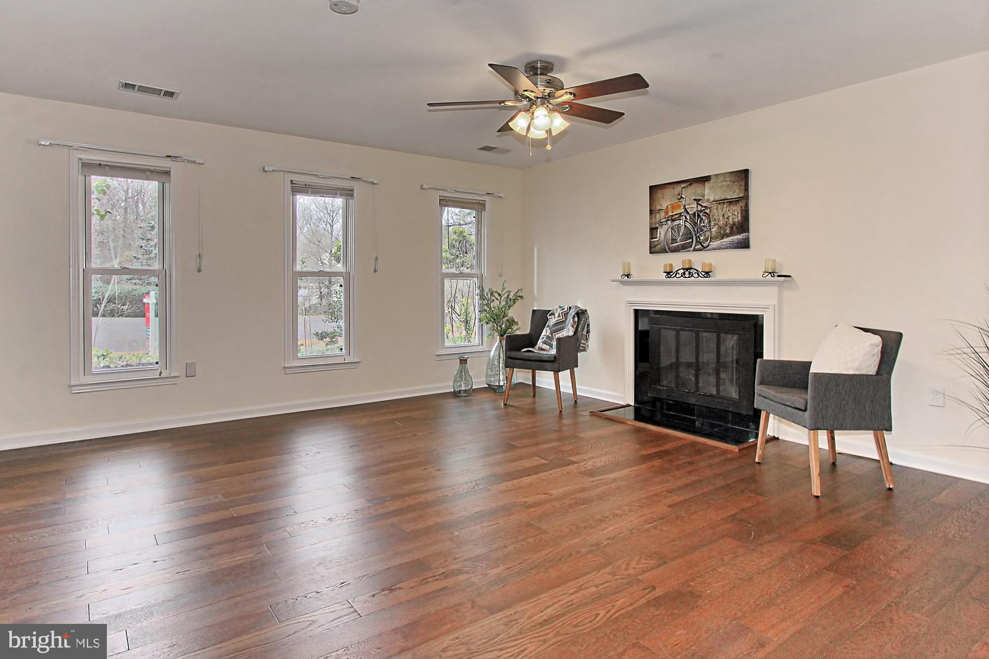 12302 Coleraine Court Reston, VA 20191 - Photo 21 of 35 Huge Family Room with New Wood Floors