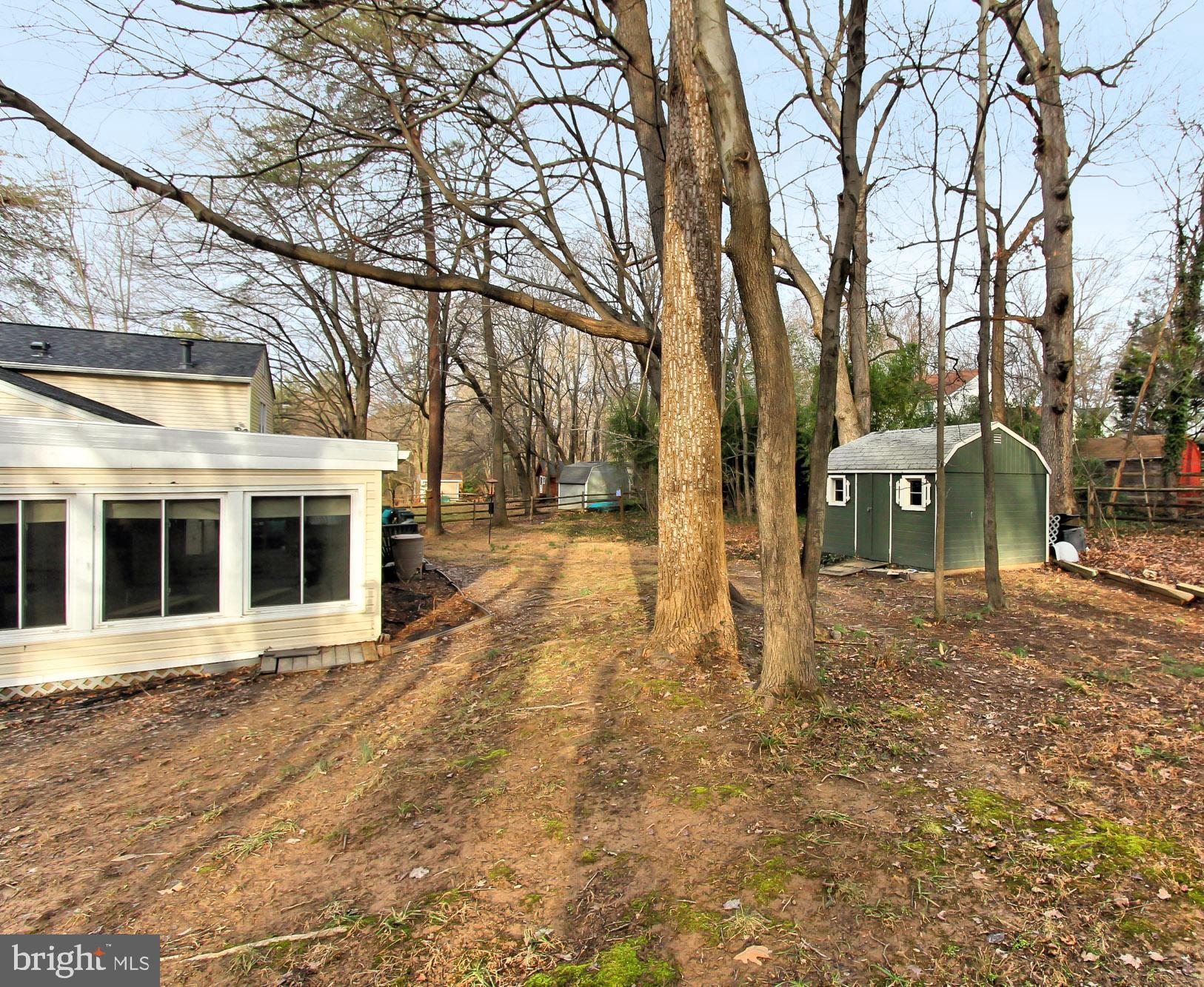 12302 Coleraine Court Reston, VA 20191 - Photo 32 of 35 Come Enjoy this Backyard!