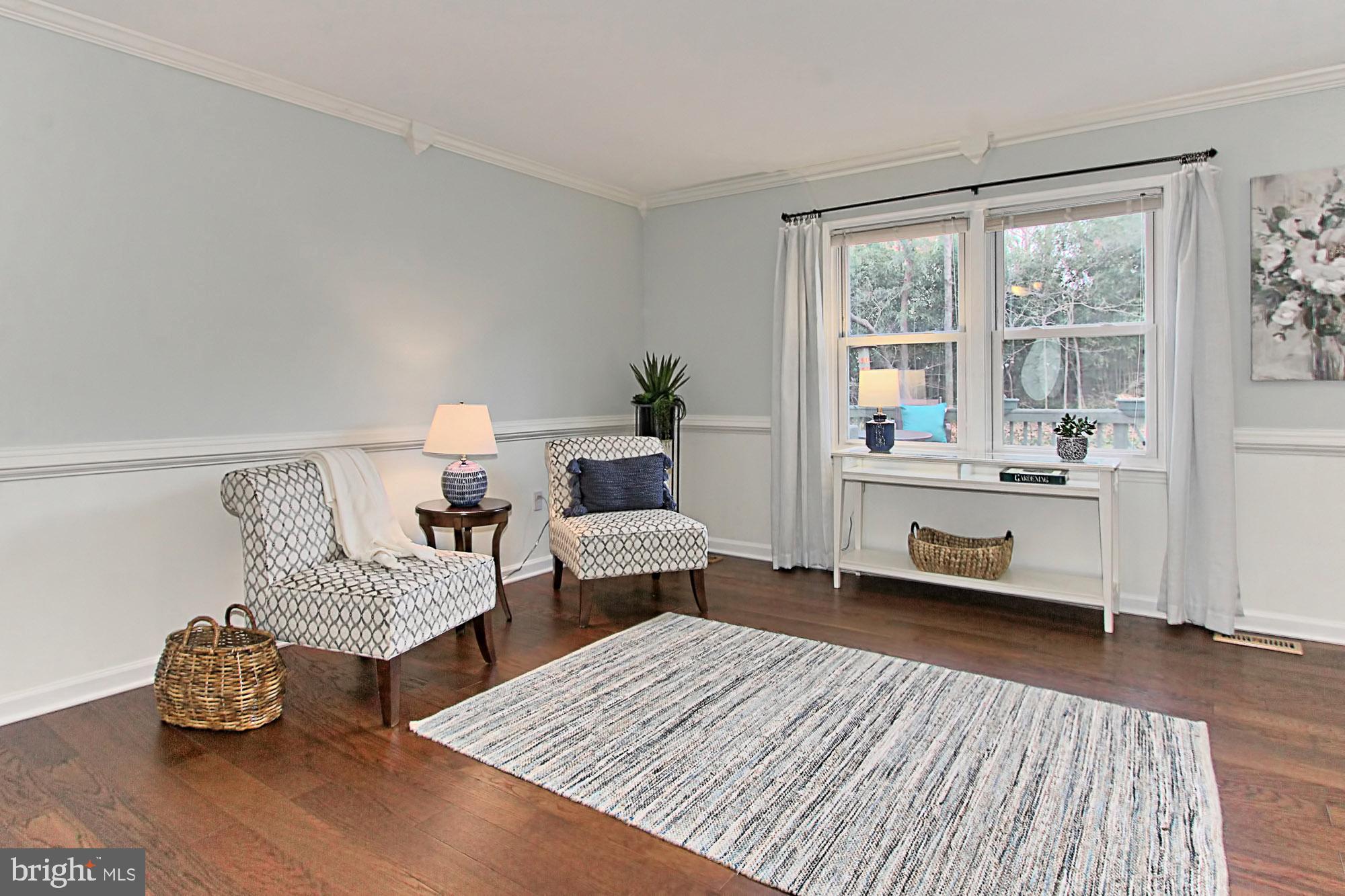 12302 Coleraine Court Reston, VA 20191 - Photo 4 of 35 Freshly Painted with Custom Crown Molding