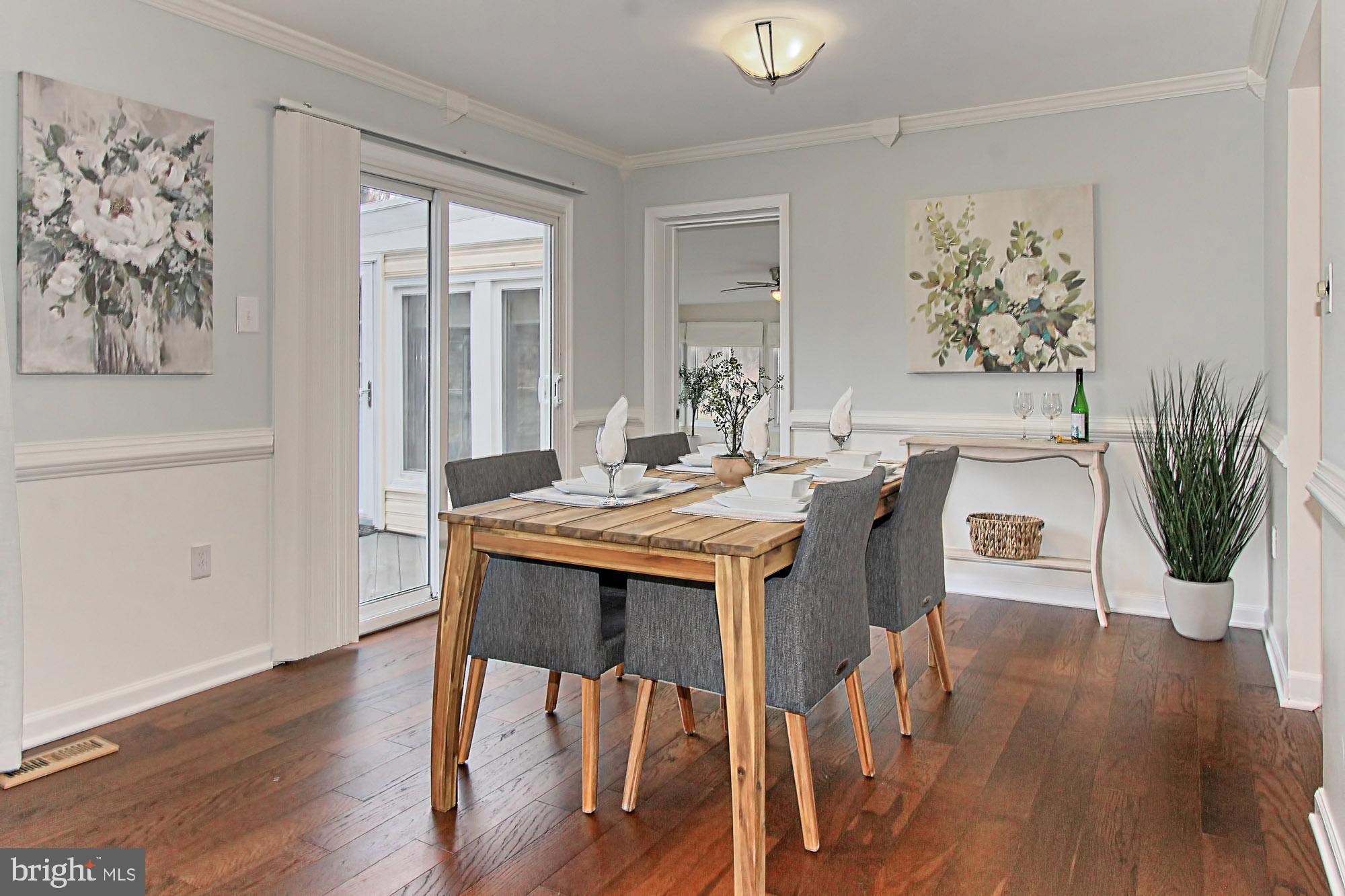12302 Coleraine Court Reston, VA 20191 - Photo 6 of 35 Lovely Dining Area
