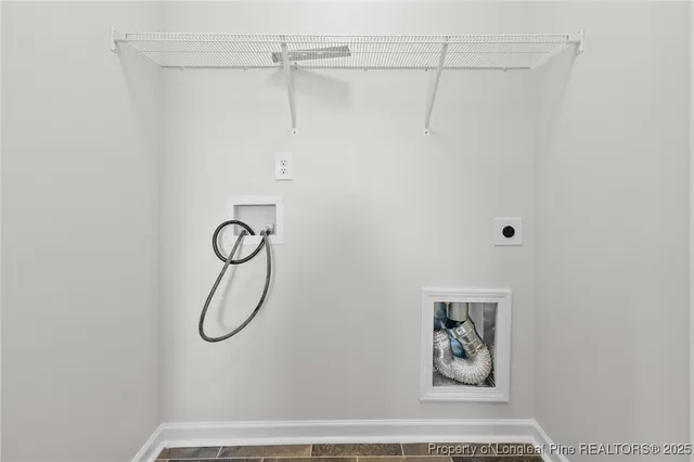 $2,150 | 129 Chinook Lane, Raeford, NC 28376