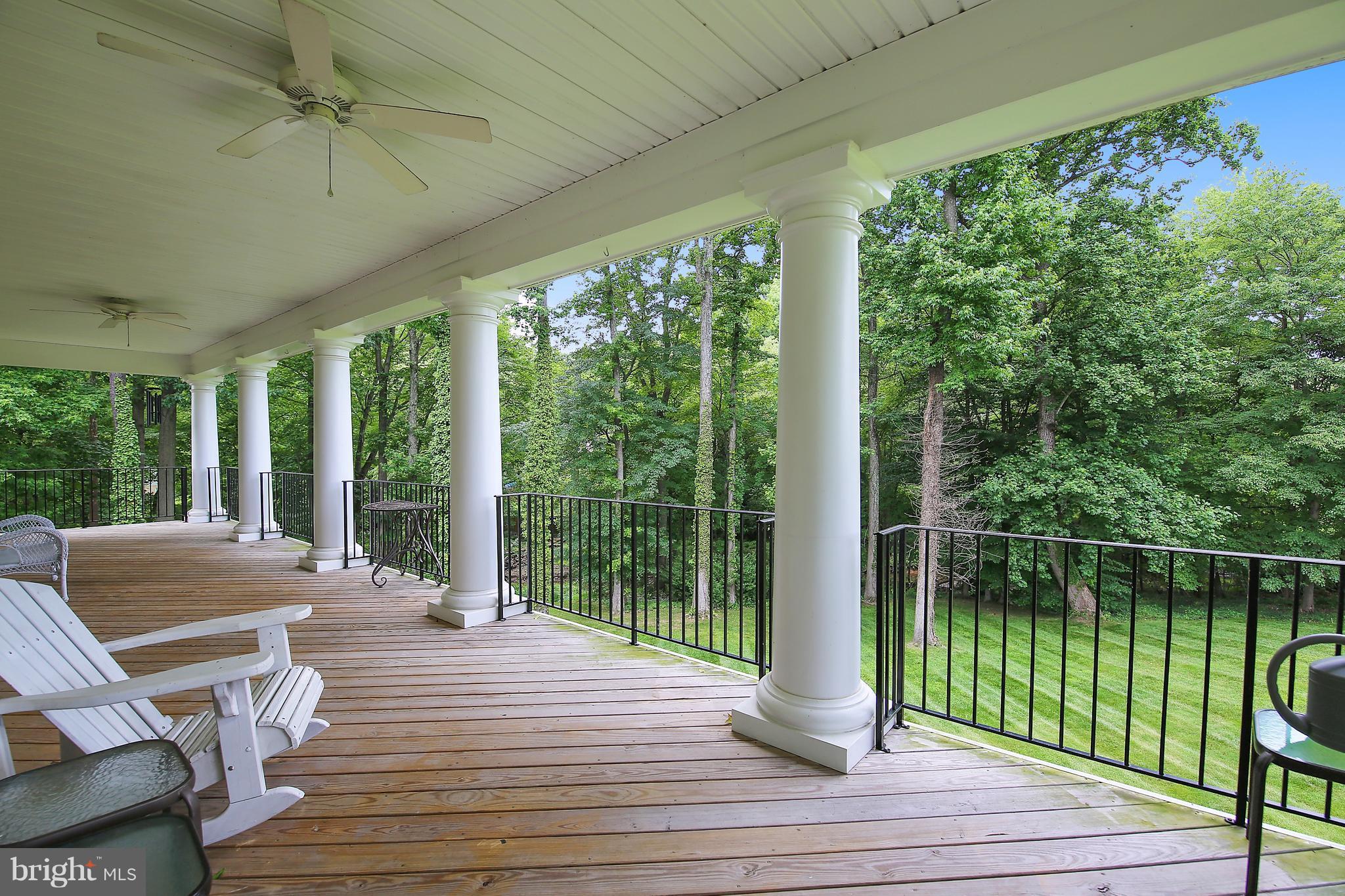 2016 Collingwood Road Alexandria, VA 22308 - Photo 19 of 30 Rear Upper Deck