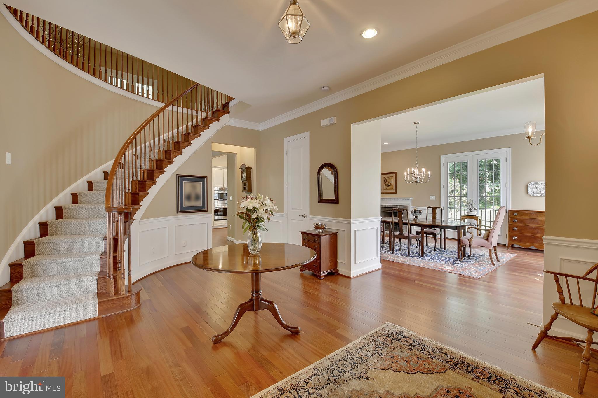 2016 Collingwood Road Alexandria, VA 22308 - Photo 6 of 30 Foyer