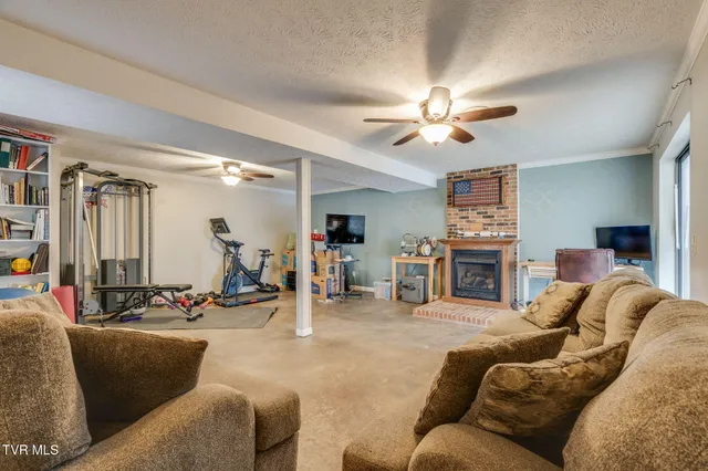 $335,000 | 1025 Amersham Road, Kingsport, TN 37660