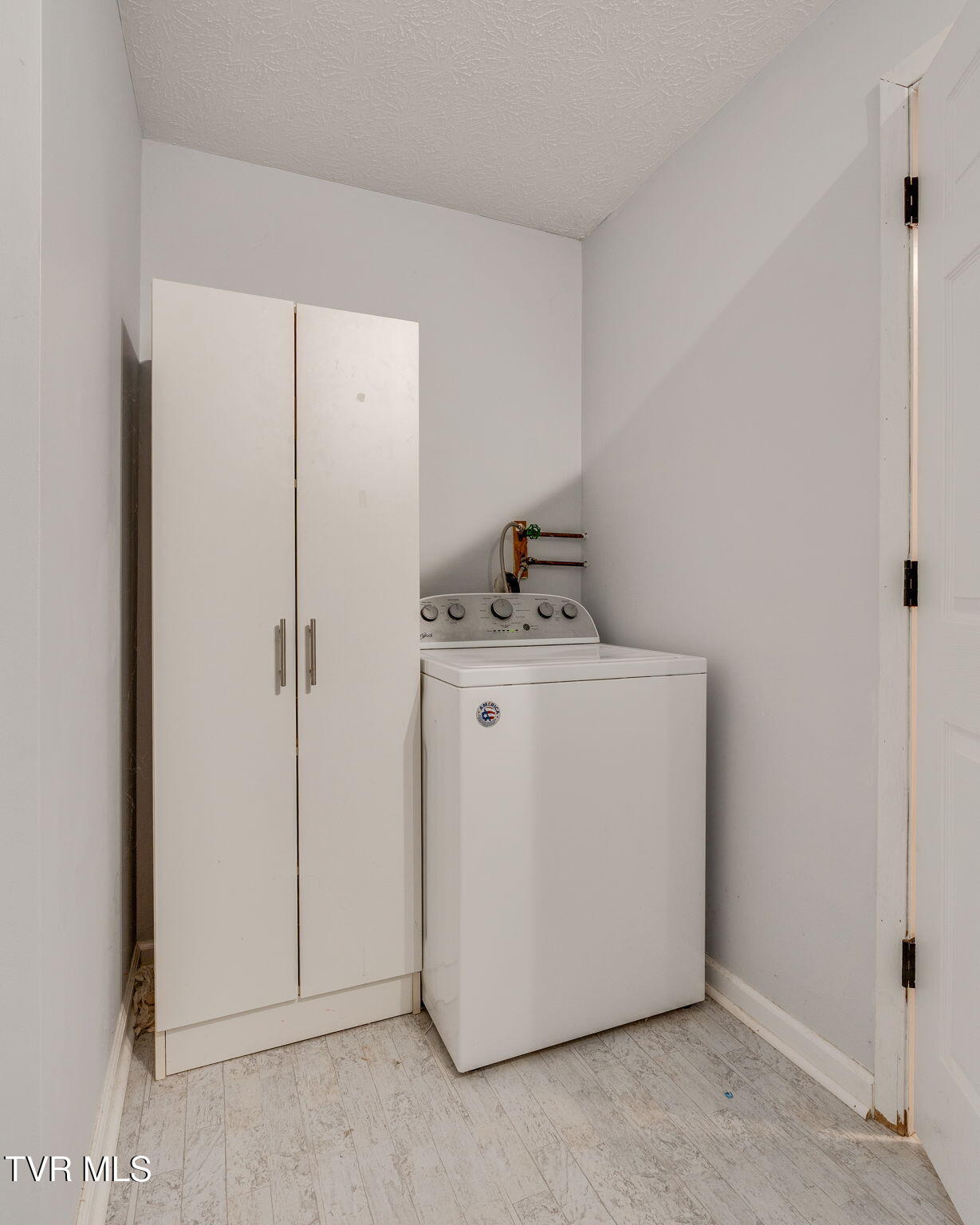 1025 Amersham Road Kingsport, TN 37660 - Photo 24 of 41 028