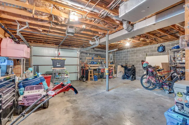 $335,000 | 1025 Amersham Road, Kingsport, TN 37660