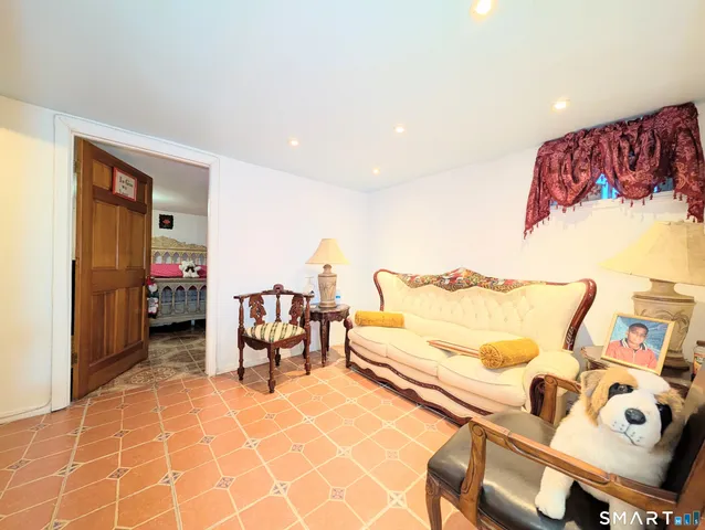 $600,000 | 454 Pembroke Street, Bridgeport, CT 06608