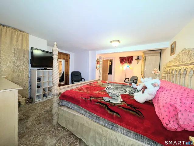 $600,000 | 454 Pembroke Street, Bridgeport, CT 06608