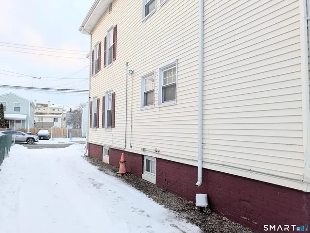 $600,000 | 454 Pembroke Street, Bridgeport, CT 06608