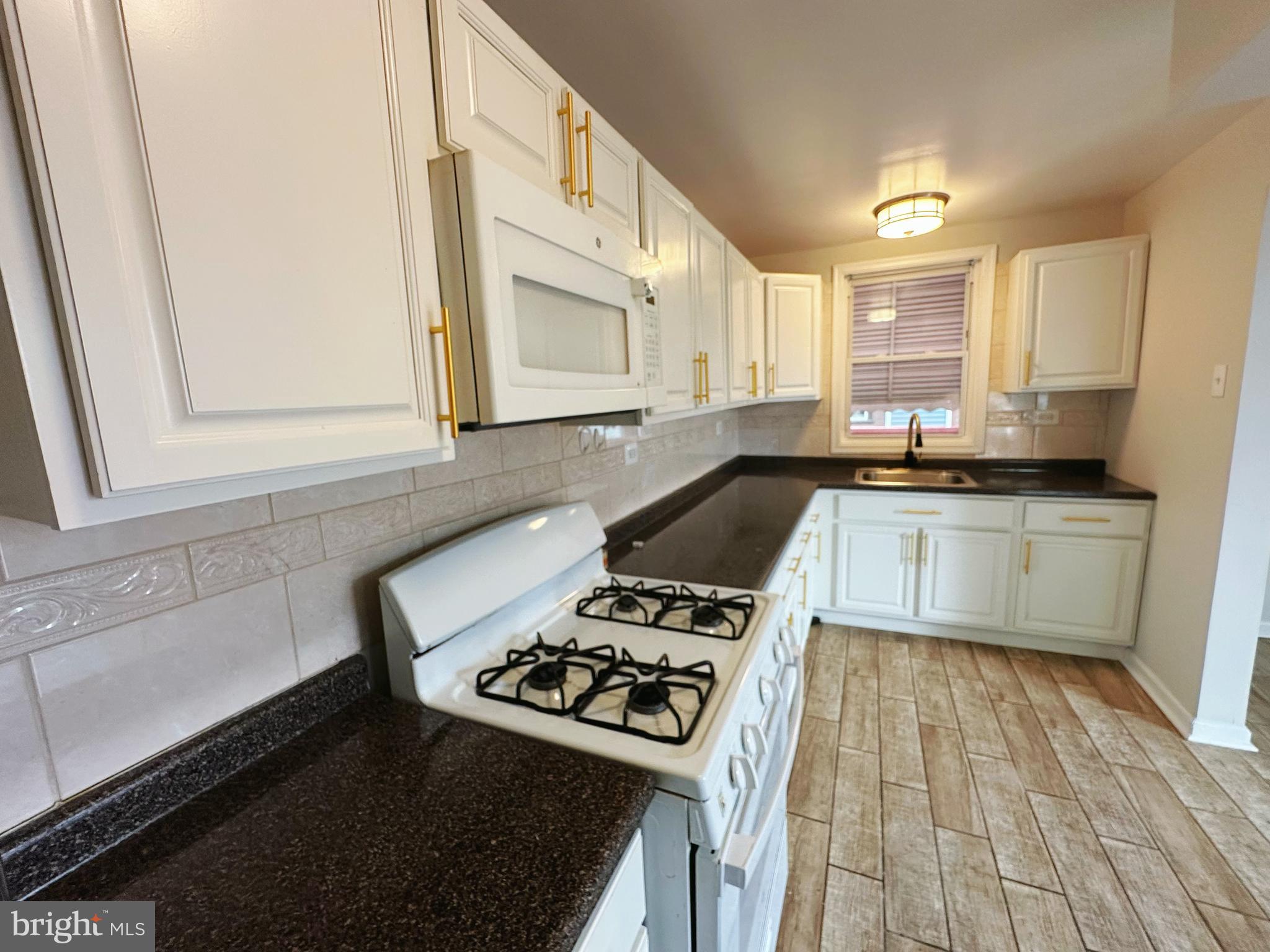 4056 Benner Street Philadelphia, PA 19135 - Photo 11 of 25