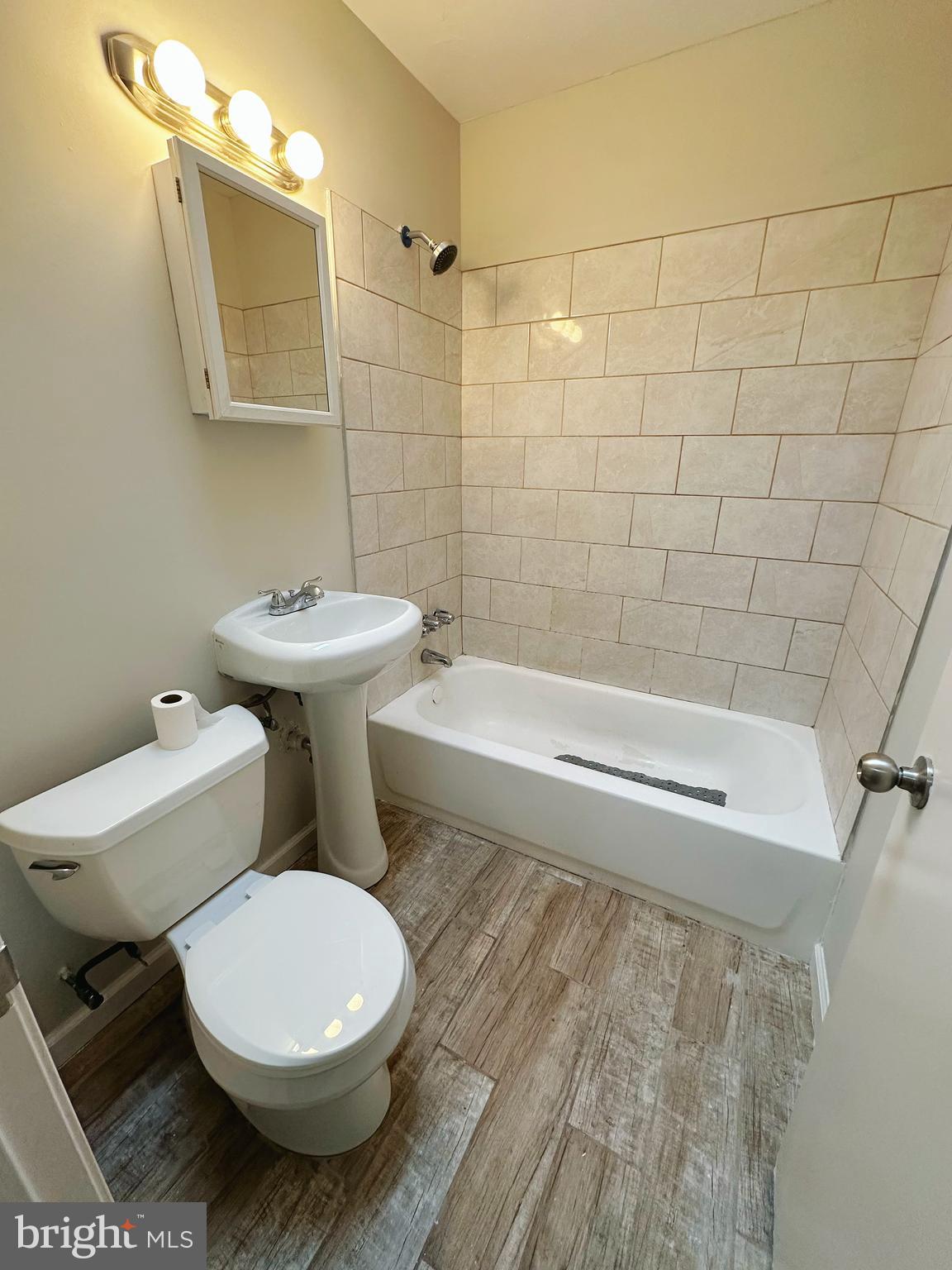 4056 Benner Street Philadelphia, PA 19135 - Photo 19 of 25
