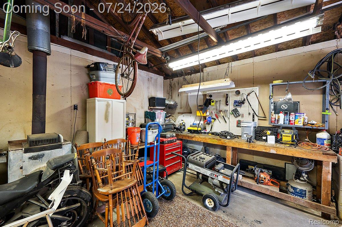 3067 Avalon Road Rochester, MI 48309 - Photo 37 of 38 3067 Avalon Rd-4 2.jpg